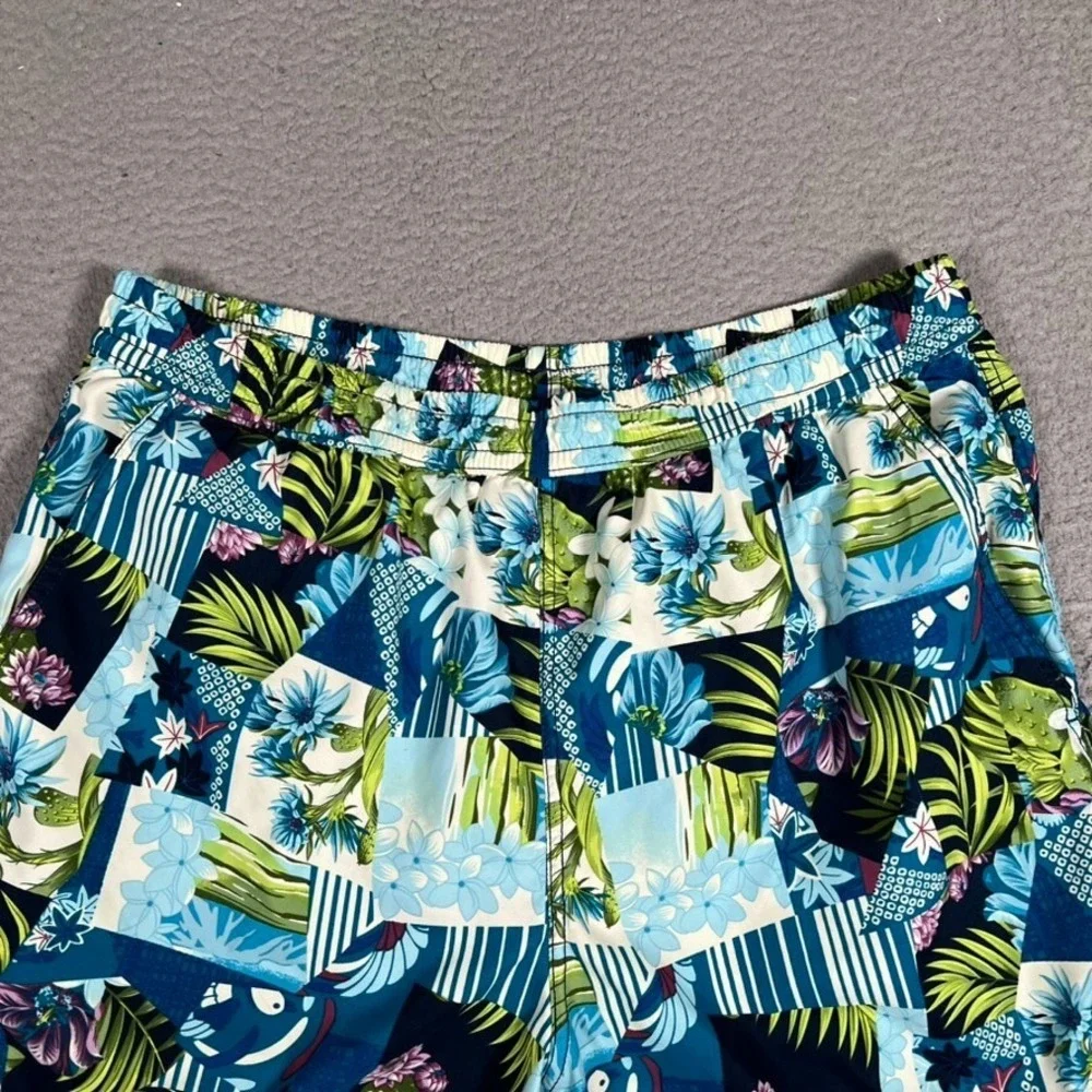 Tommy Bahama Shorts Mens Large Blue‎ Floral Hawaiian Elastic Waist Swim Pockets